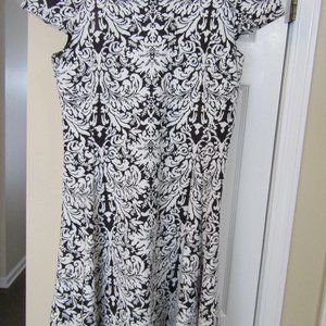 Alfani Woman's full skirt princess seam dress 8